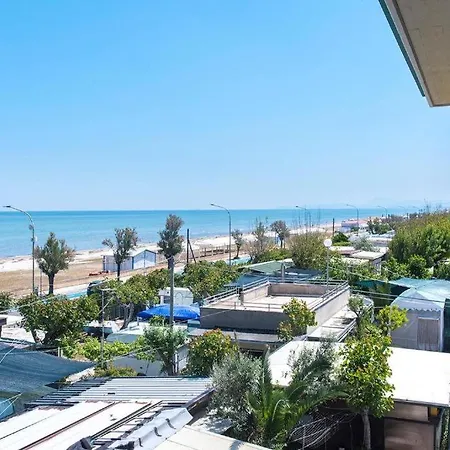 Se004 - Bilocale Sul Mare Con Spiaggia *